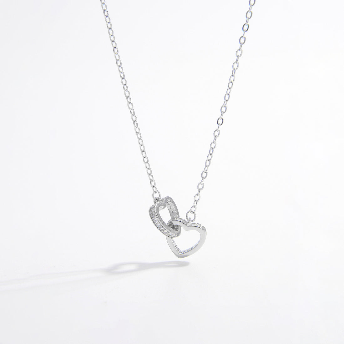 925 Sterling Silver Inlaid Zircon Heart Necklace: A Symbol of Connection and Elegance